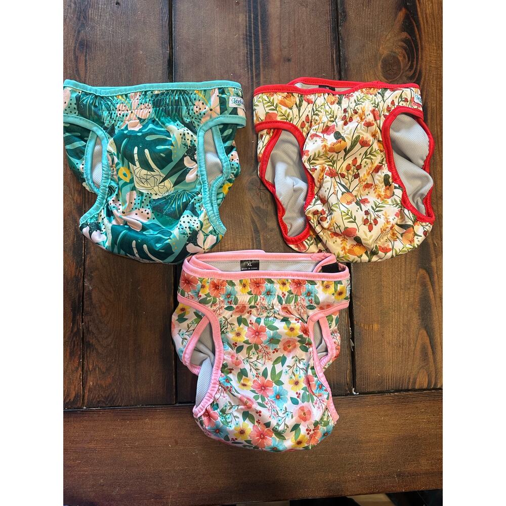 Leekalos XL Female Adult Dog diapers printed adjustable floral colorful lot of 3
